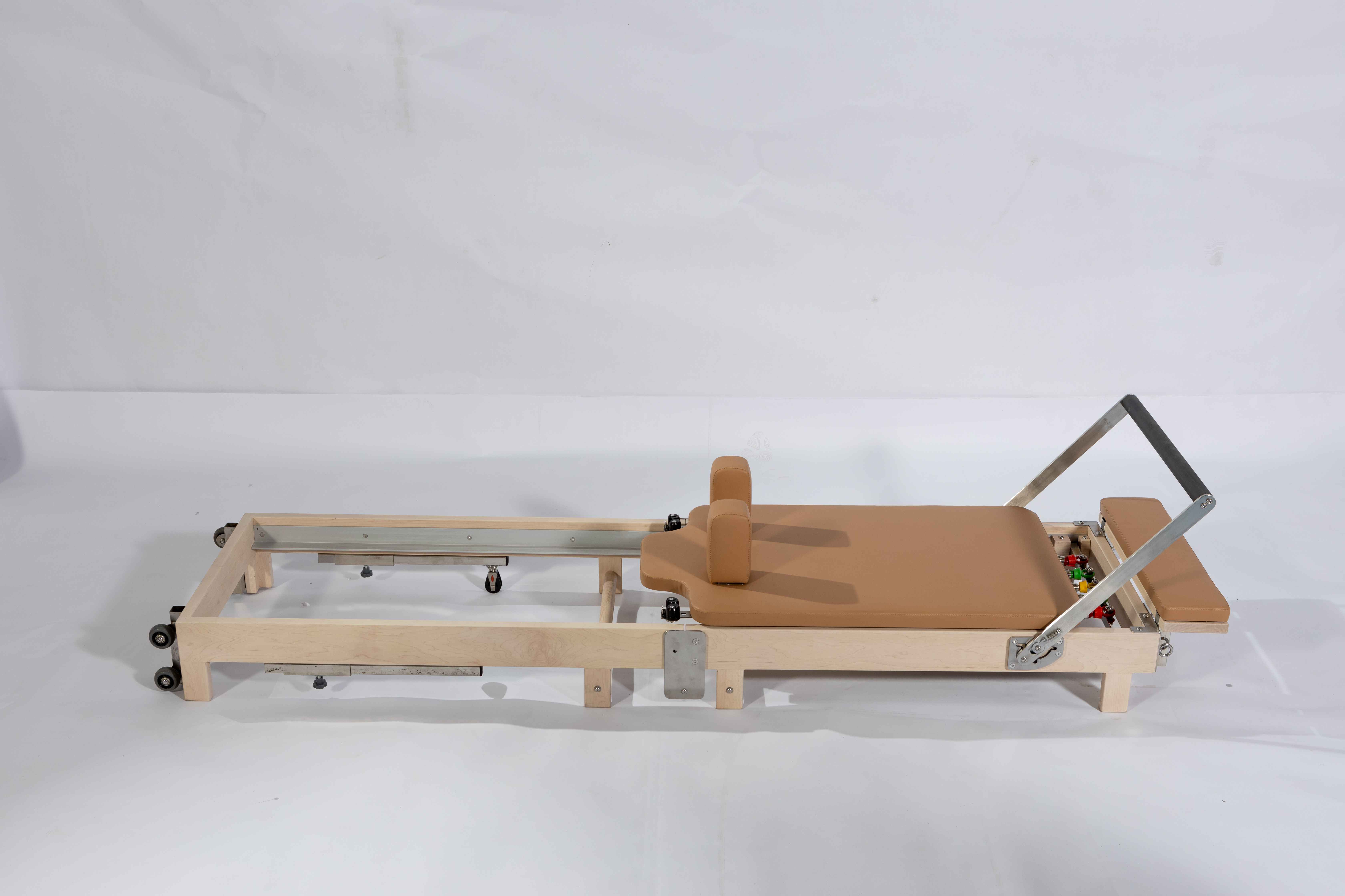 Maple Foldable Pilates Reforme - Pilates & Yoga Unleashed Studio Tuckahoe のレビューと価格