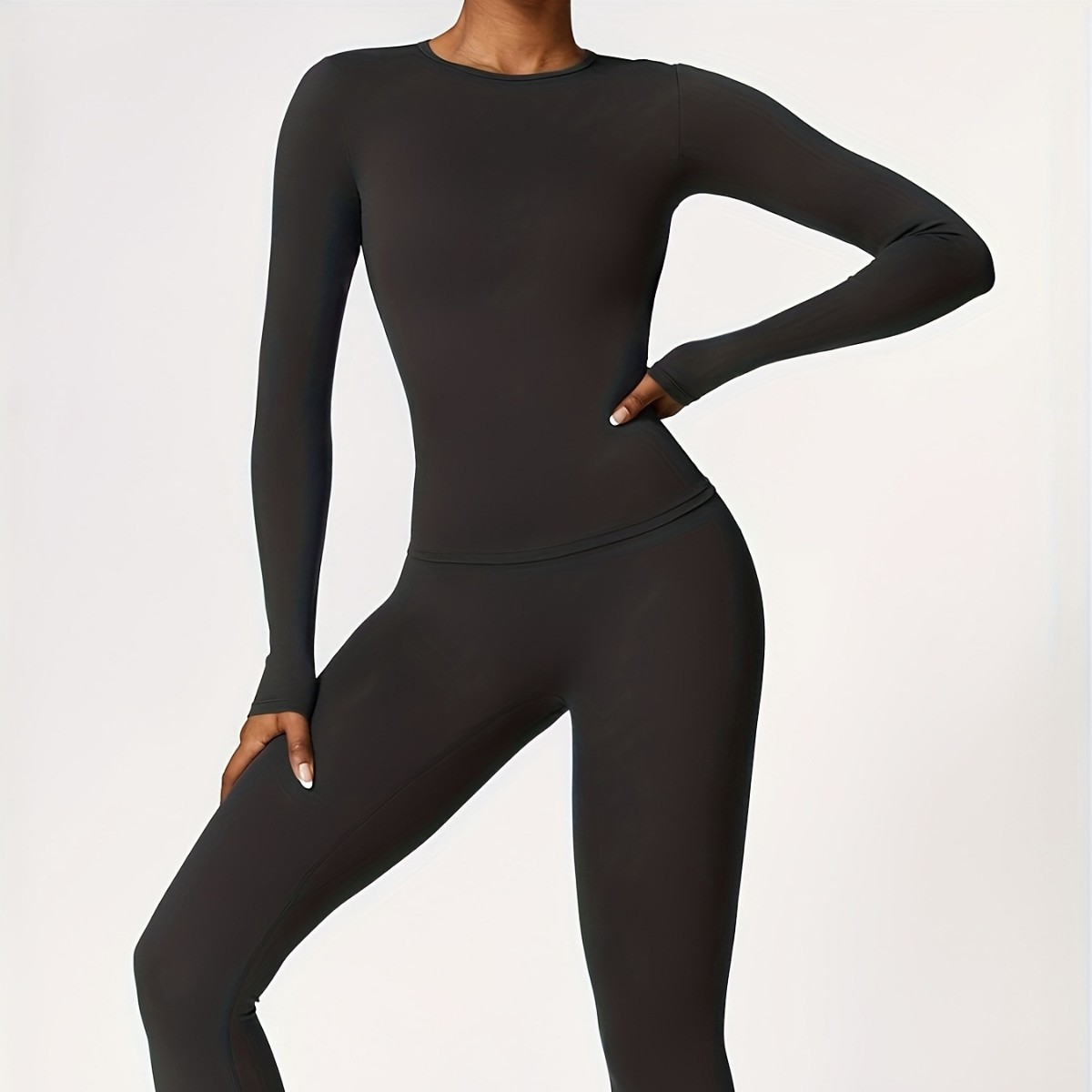 Tight-fitting yoga suit slim l - Pilates & Yoga Unleashed Studio Tuckahoe のレビューと価格