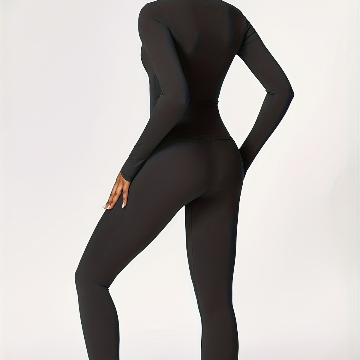 Tight-fitting yoga suit slim l - Pilates & Yoga Unleashed Studio Tuckahoe のレビューと価格