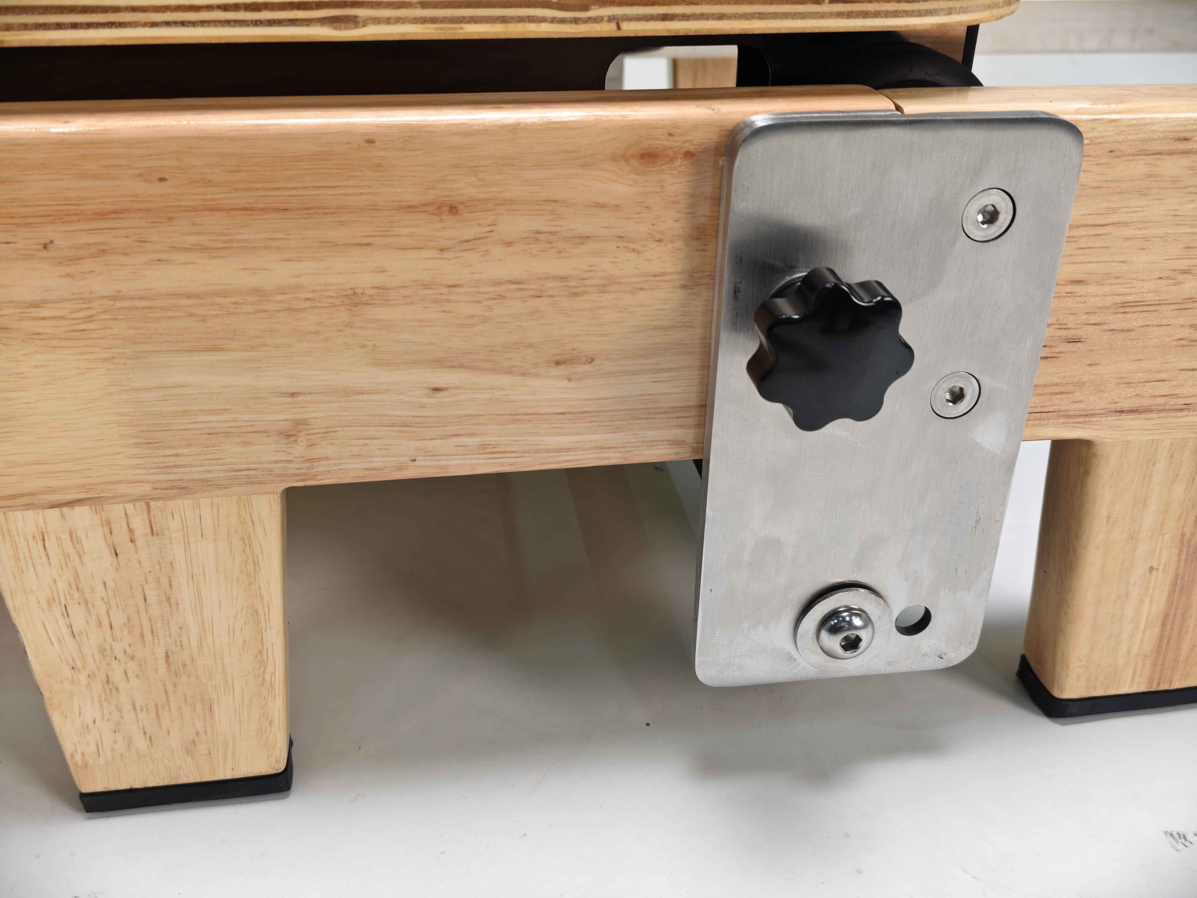 Commercial Foldable Oak & Alum - Pilates & Yoga Unleashed Studio Tuckahoe のレビューと価格