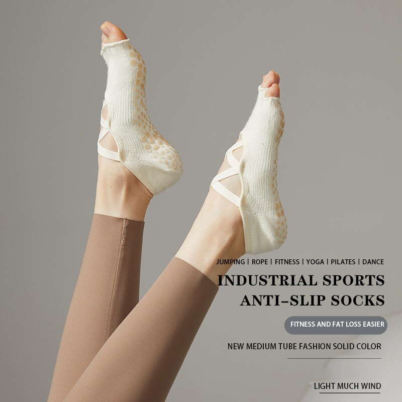 Ladies Yoga Socks Non Slip Gri - Pilates Yoga And Barre のレビューと価格