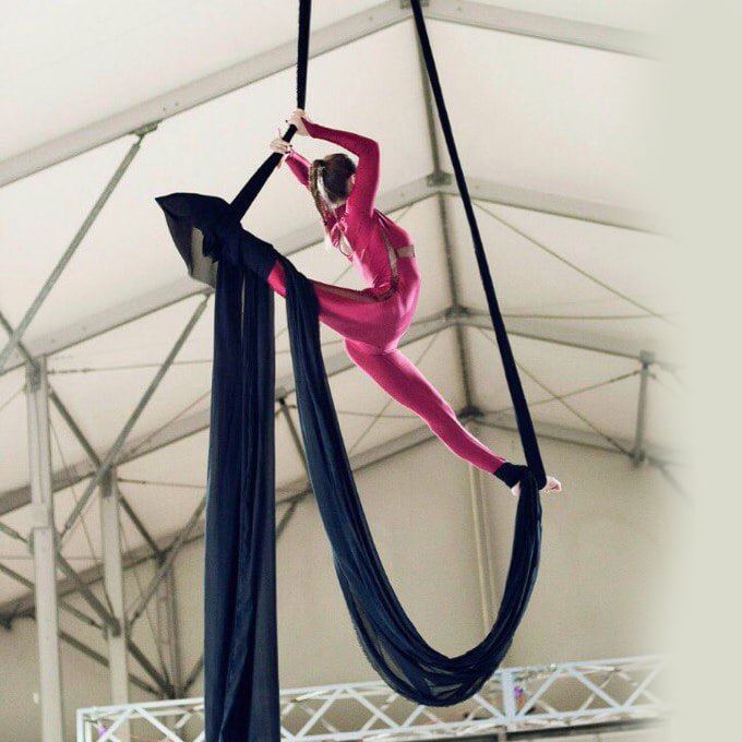 8.75 Yards Aerial Gymnastics H - Pilates Yoga Aerial のレビューと価格