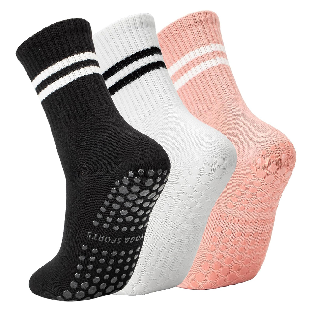 Yoga Pilates Socks with Grips  - Pilates Yoga And Barre のレビューと価格
