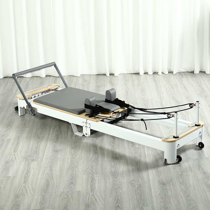 Oak Pilates Reformer, White Al - Pilates & Yoga Unleashed Studio Tuckahoe のレビューと価格