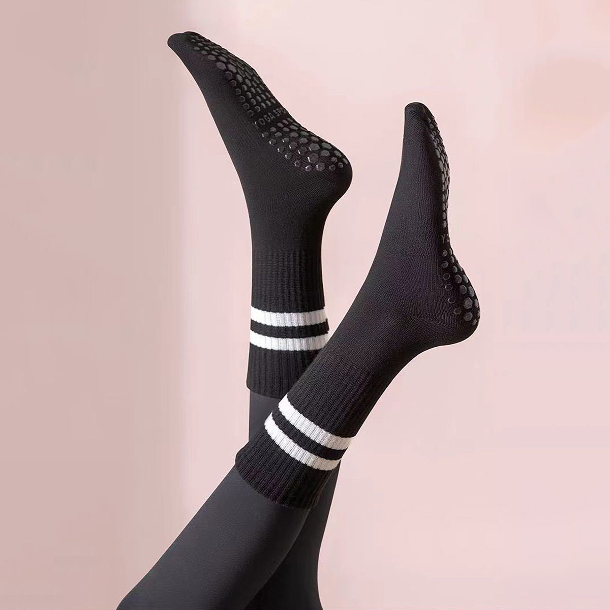 3 Pairs Long Yoga Socks with G - Pilates Yoga And Barre のレビューと価格