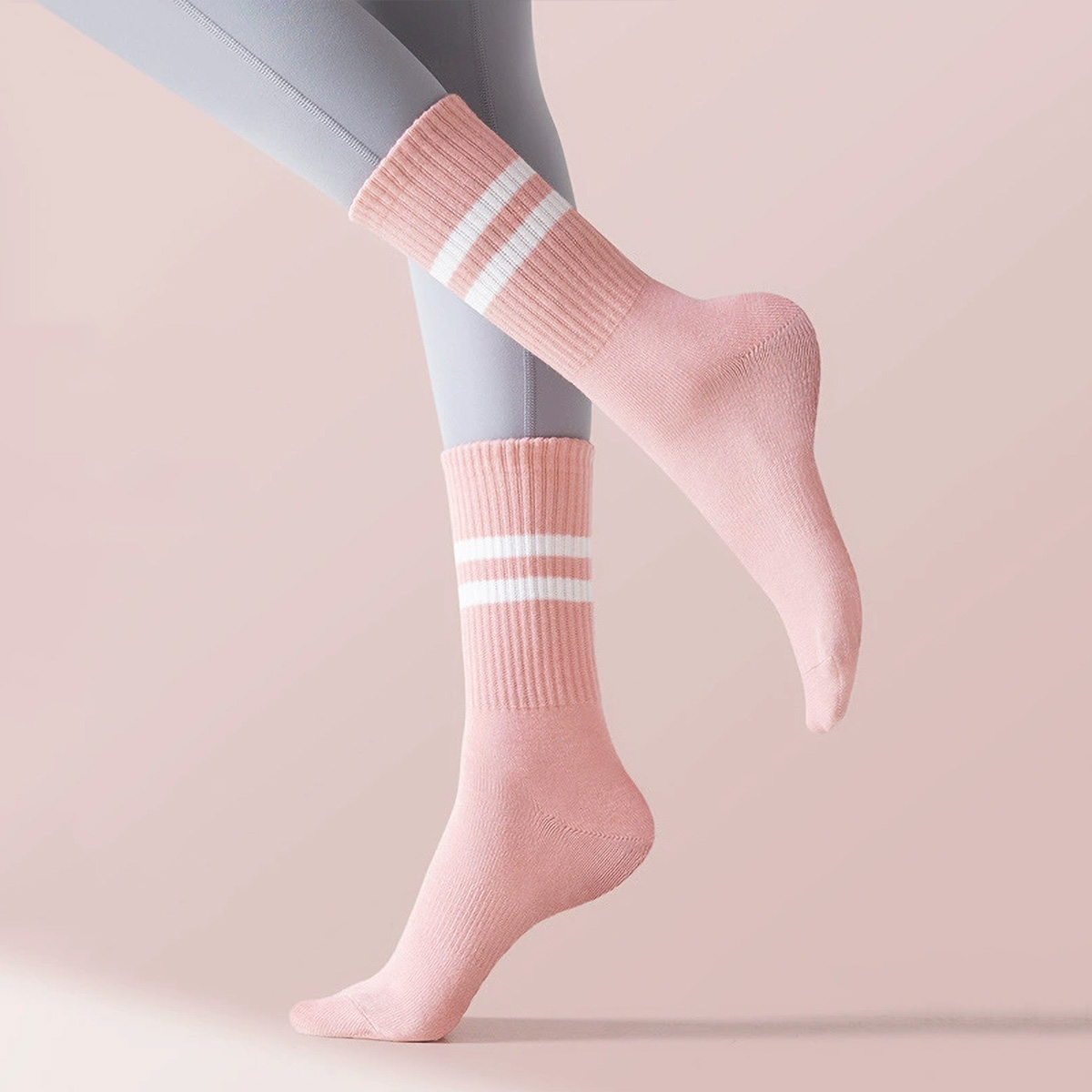 3 Pairs Long Yoga Socks with G - Pilates Yoga And Barre のレビューと価格