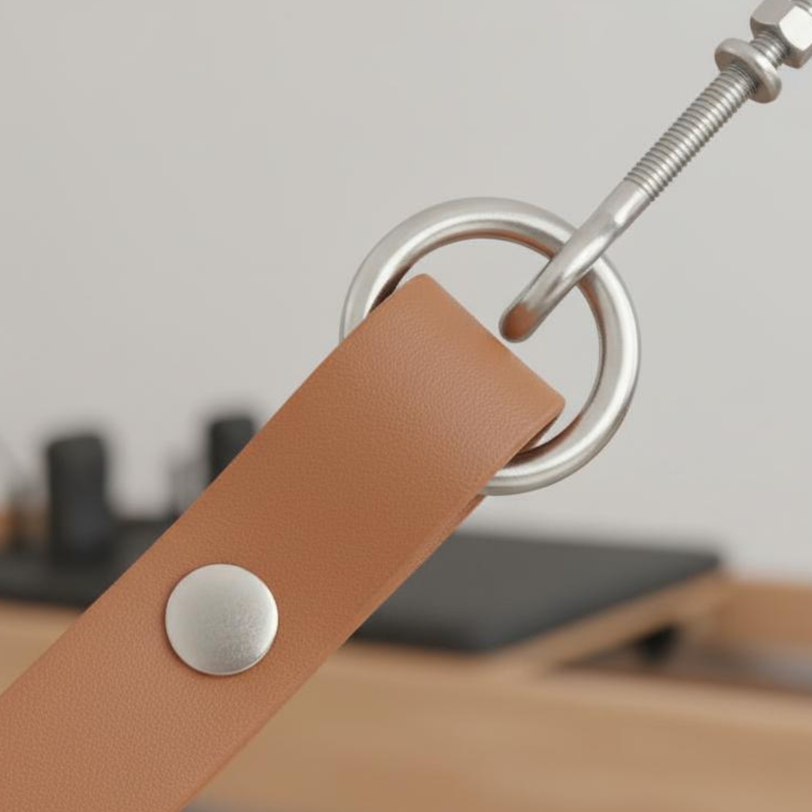 Reformer Double Loop Strap Adj - Pilates & Yoga Unleashed Studio Tuckahoe のレビューと価格